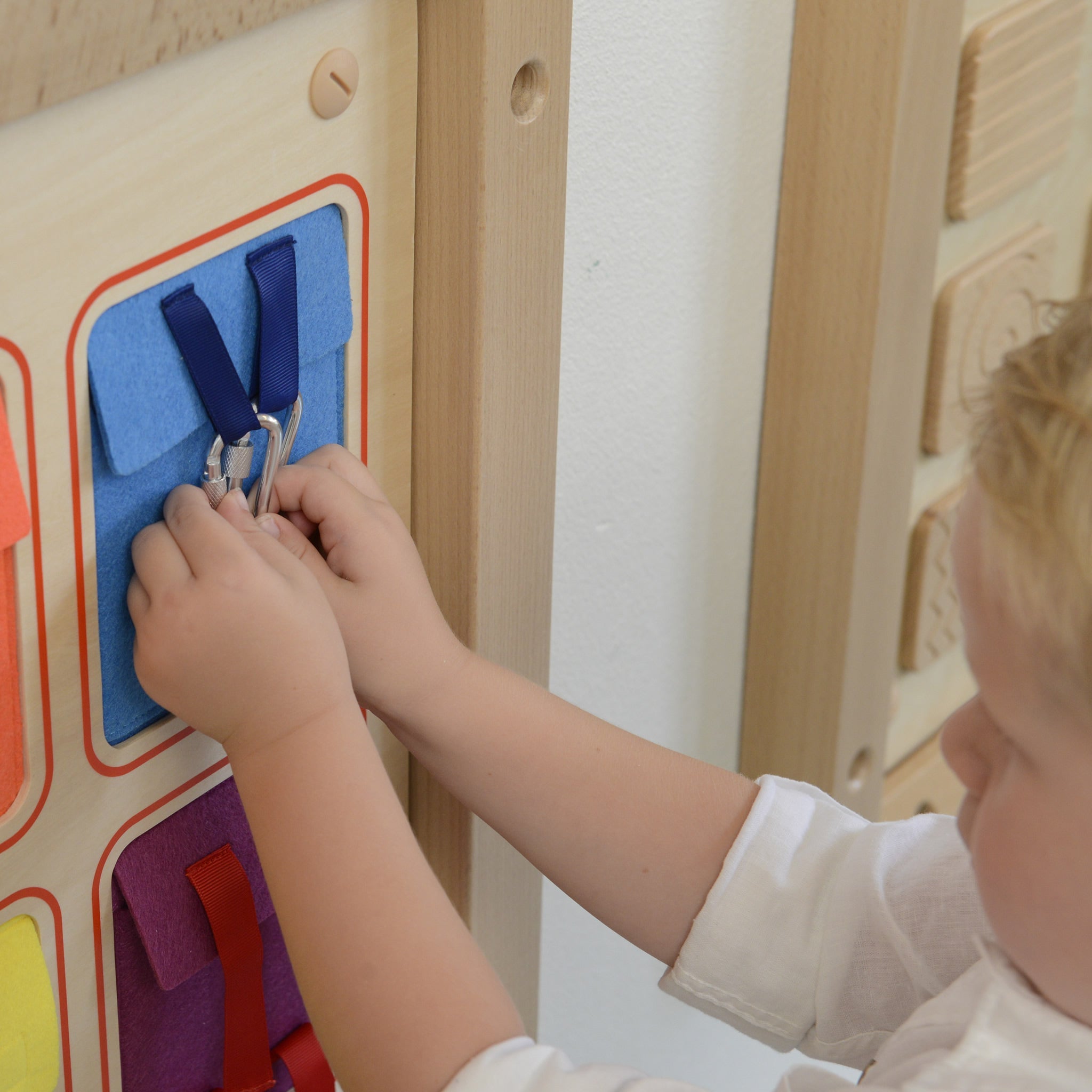 Masterkidz Wall Elements - Manual Dexterity Board I